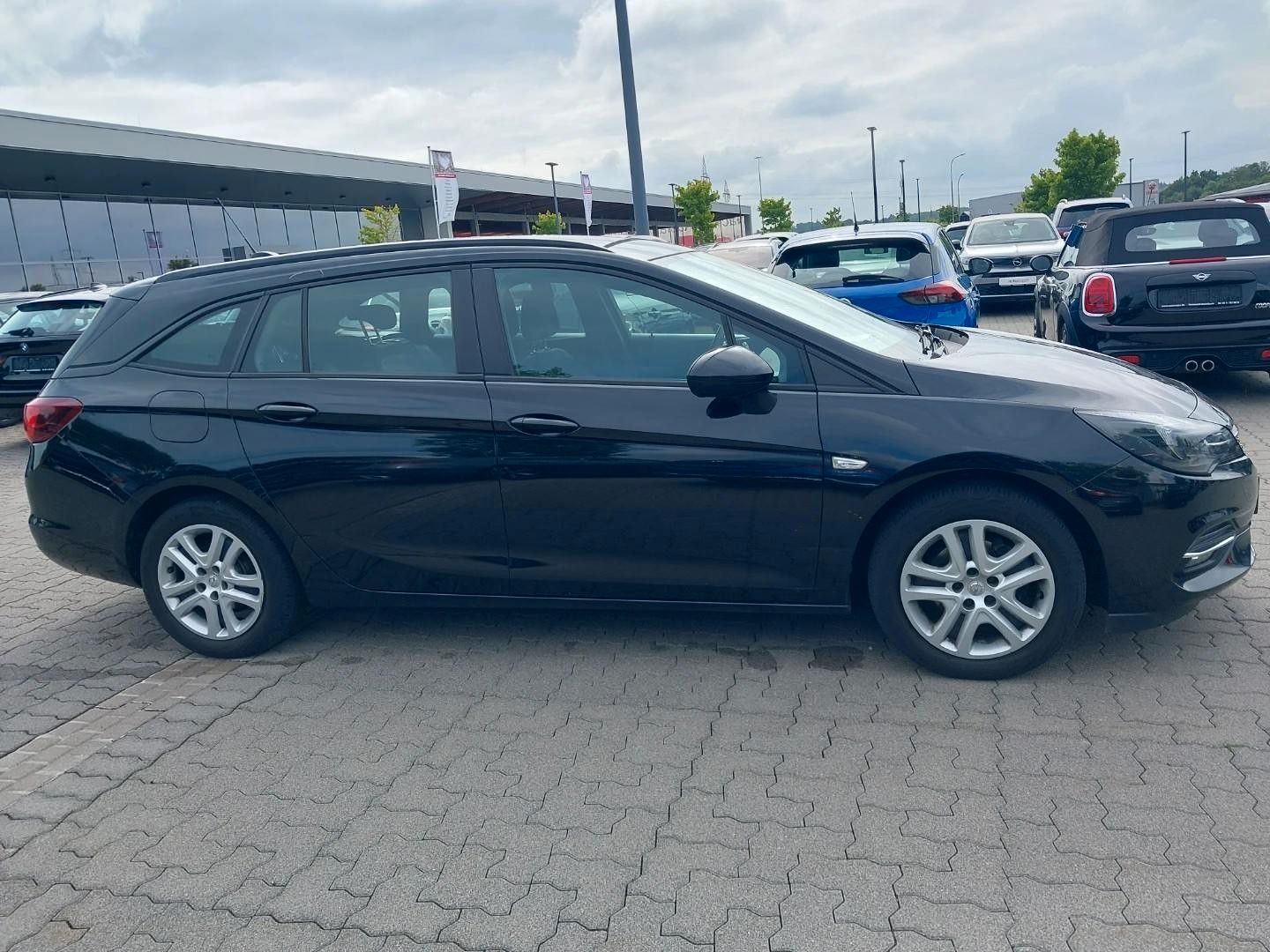 Opel Astra K Sports Tourer 1.5D Edition - Samsaru's Car Outlet