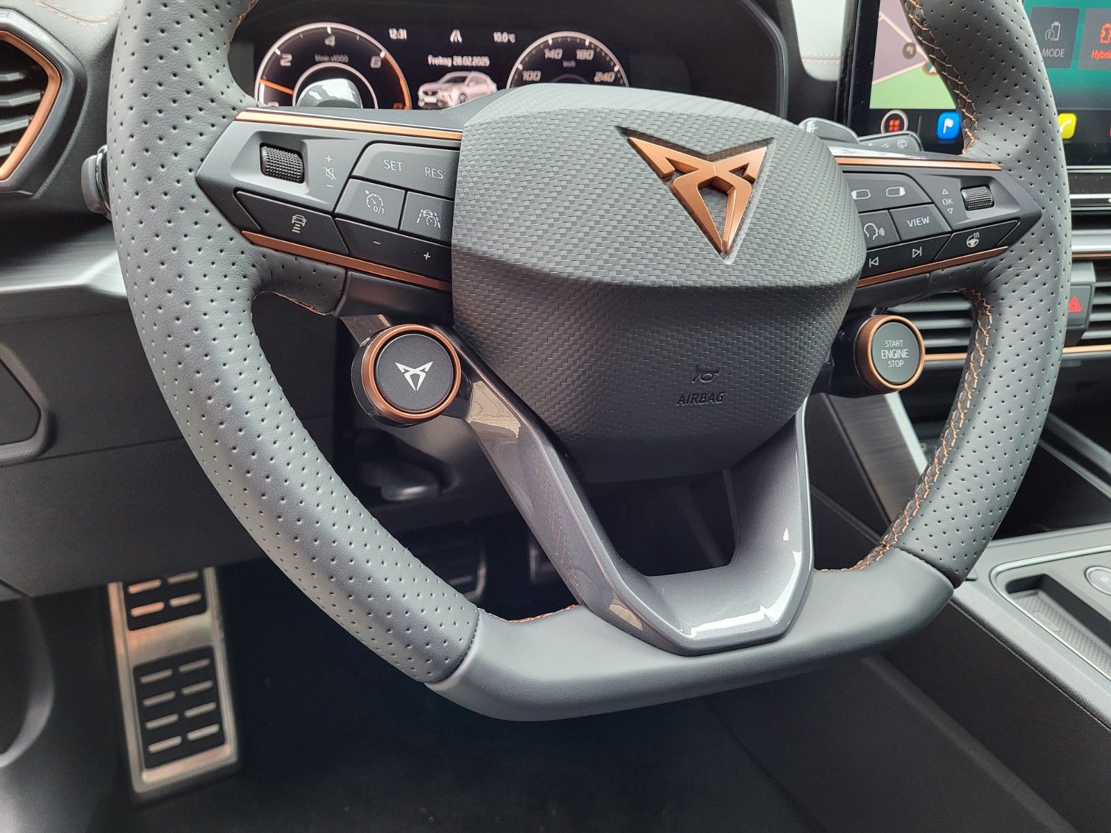 Cupra Formentor VZ 1.4 DSG e-Hybrid - Samsaru's Car Outlet
