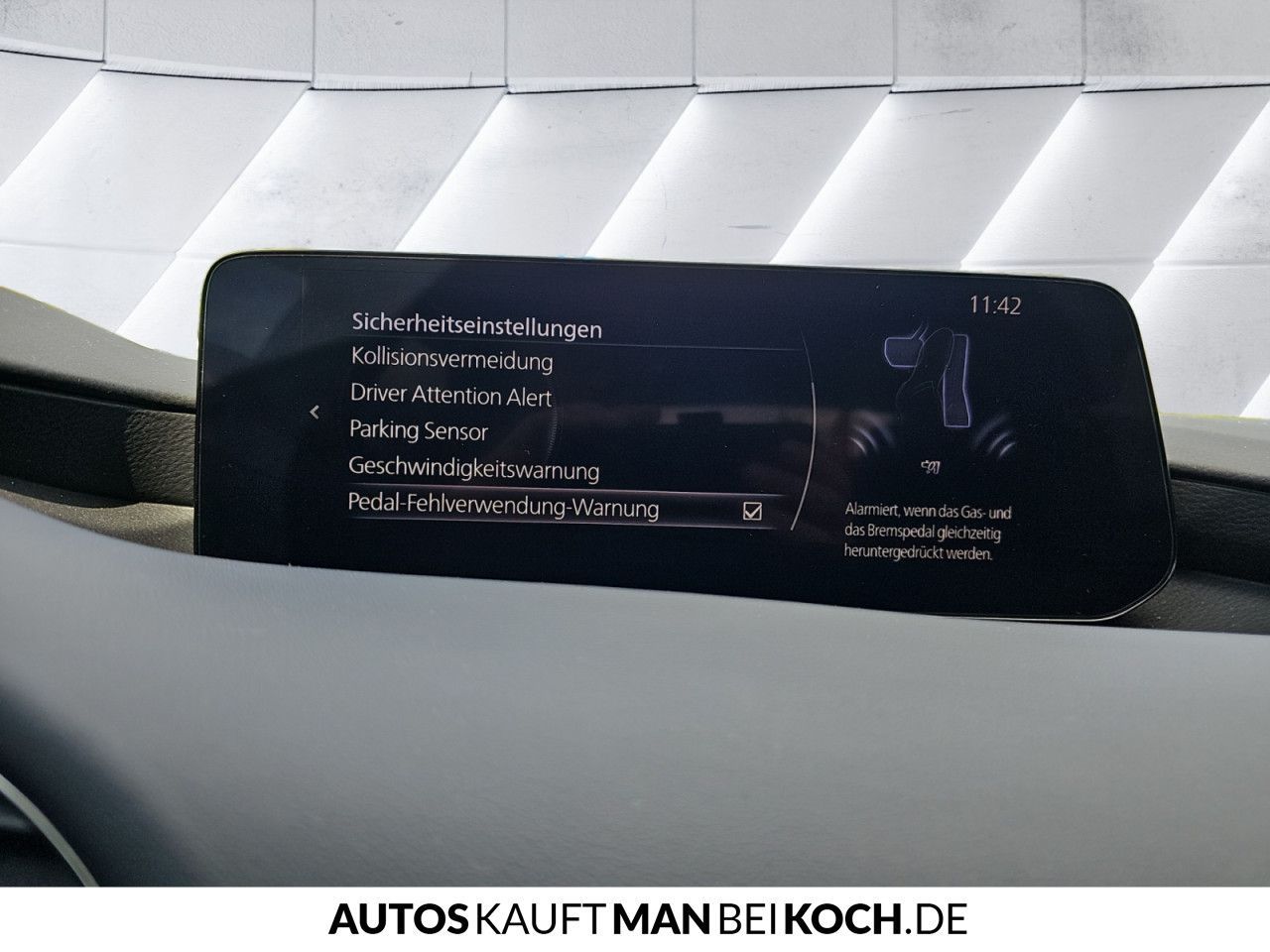 Mazda 3 5HB 2.5L 140ps 6AT FWD Homura ACC HUD Navi LED