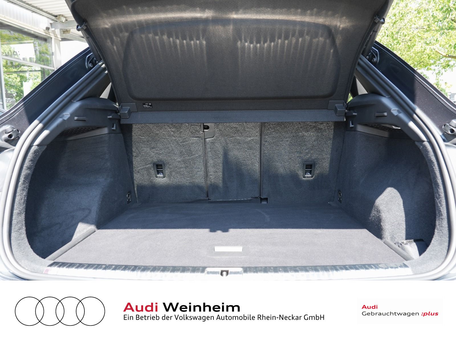 Audi Q3 40 TFSI quattro S line S tronic - Samsaru's Car Outlet