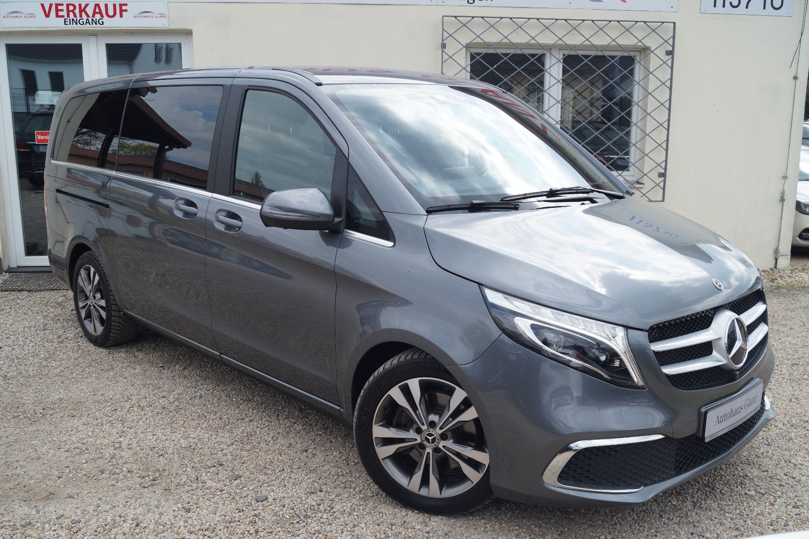Mercedes-Benz V 300 D EXCLUSIVE EDITION - Samsaru's Car Outlet