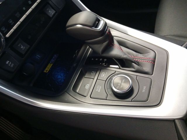 Toyota RAV 4 Plug-in-Hybrid Teamplayer
