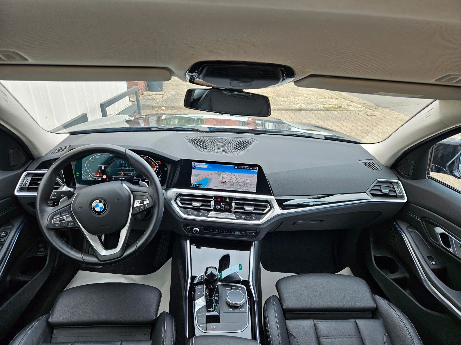 BMW 320d xDrive SPORT LINE - Samsaru's Car Outlet
