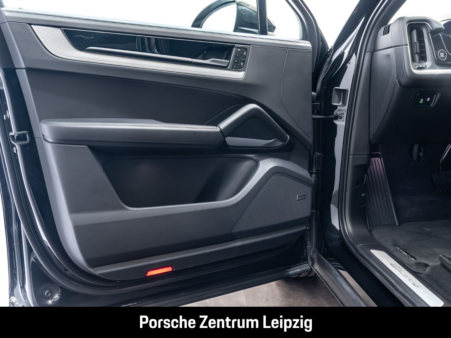 Porsche Cayenne E-Hybrid Coupe HD-Matrix HeadUp AHK ACC