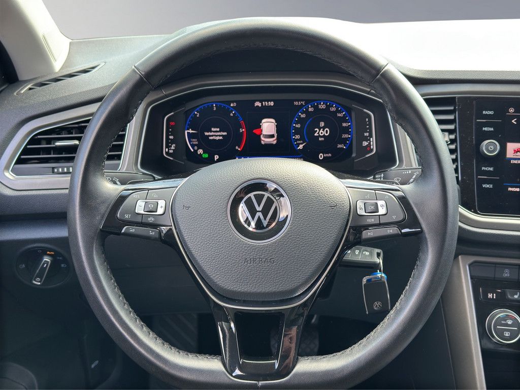 Volkswagen T-Roc 2.0 TDI Style - Samsaru's Car Outlet