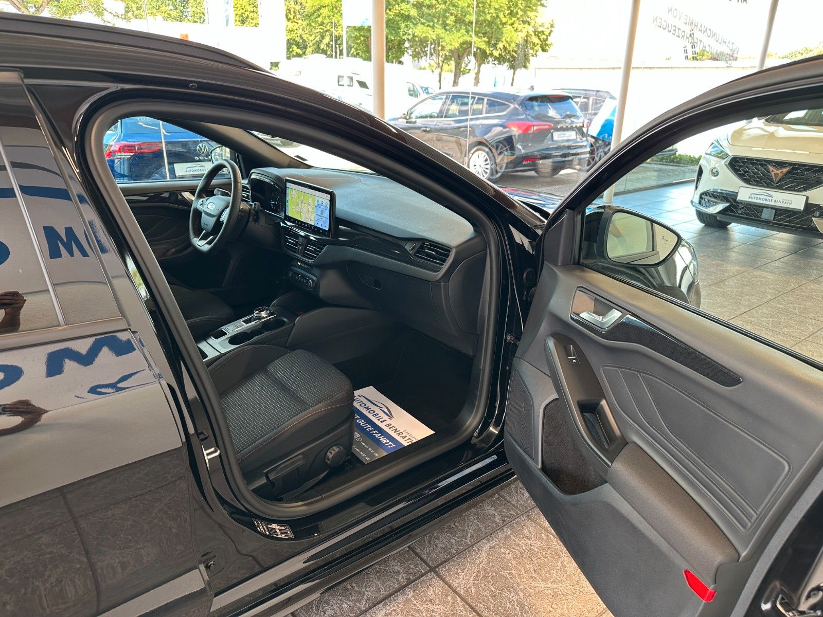 Ford Focus Turnier ST-Line *LED*RFK*ACC*ALLWETTER*TOP
