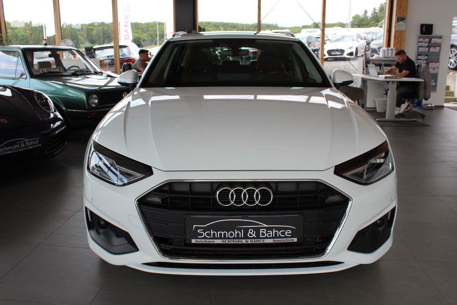 Audi A4 Avant 40 TDI S tronic - Samsaru's Car Outlet
