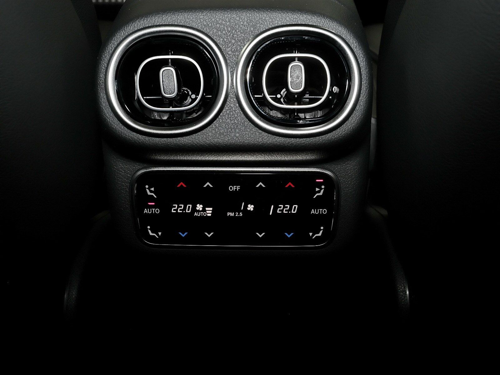 Mercedes-Benz GLC 300 d 4M AMG Multikontursit+Standhz+AHK+Pano