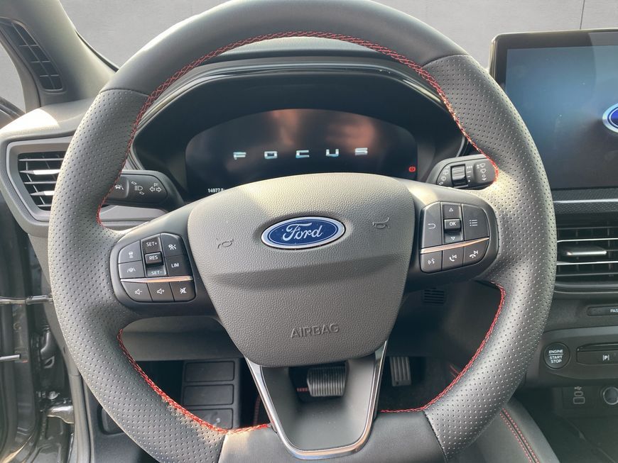 Ford Focus Turnier 1.5 EcoBlue Aut. ST-LINE X AHK+LED