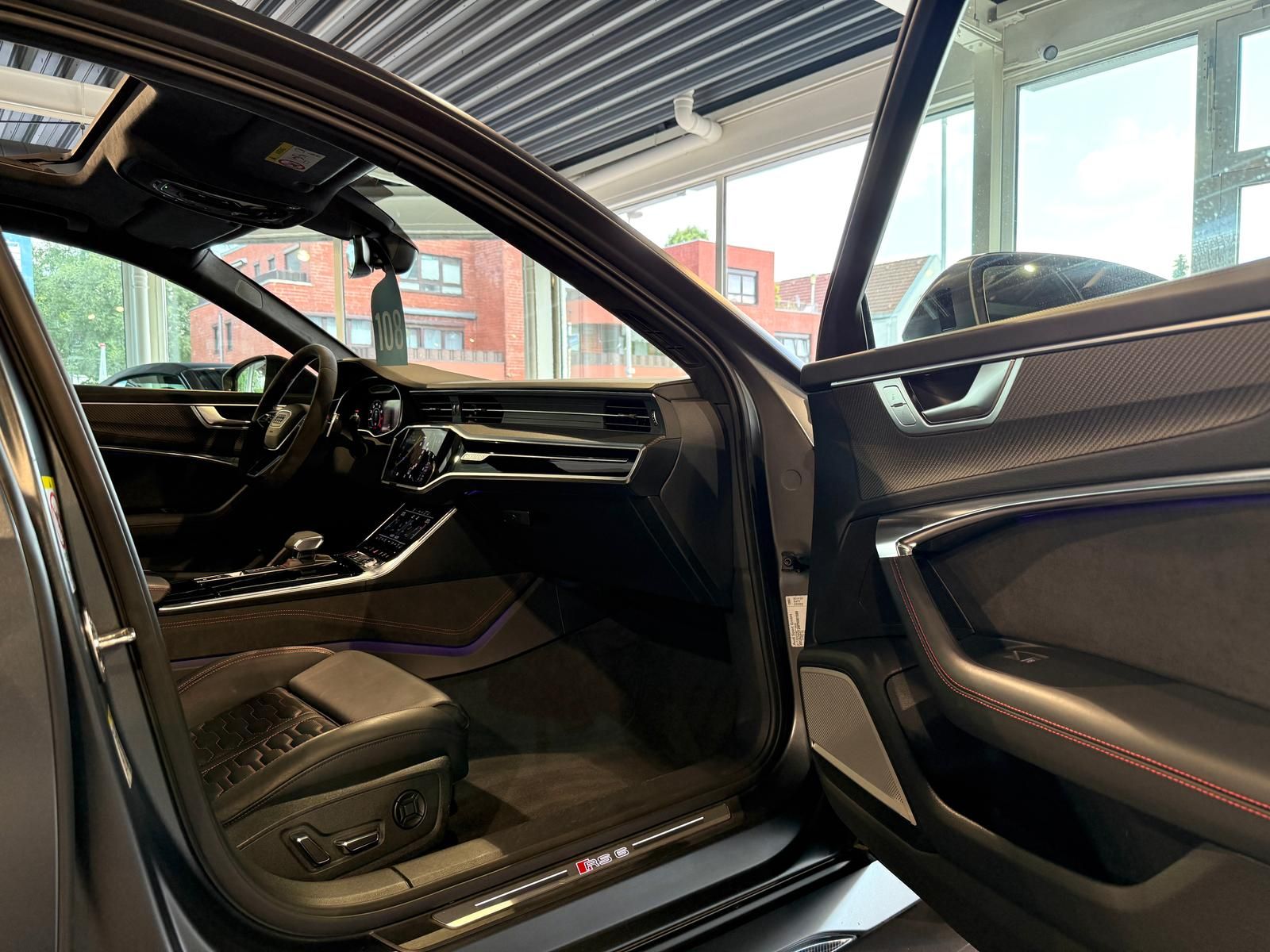 Audi RS6 4.0 TFSI Q*Pano*HuD*B&O-Adv.*Carbon*Dynamik+