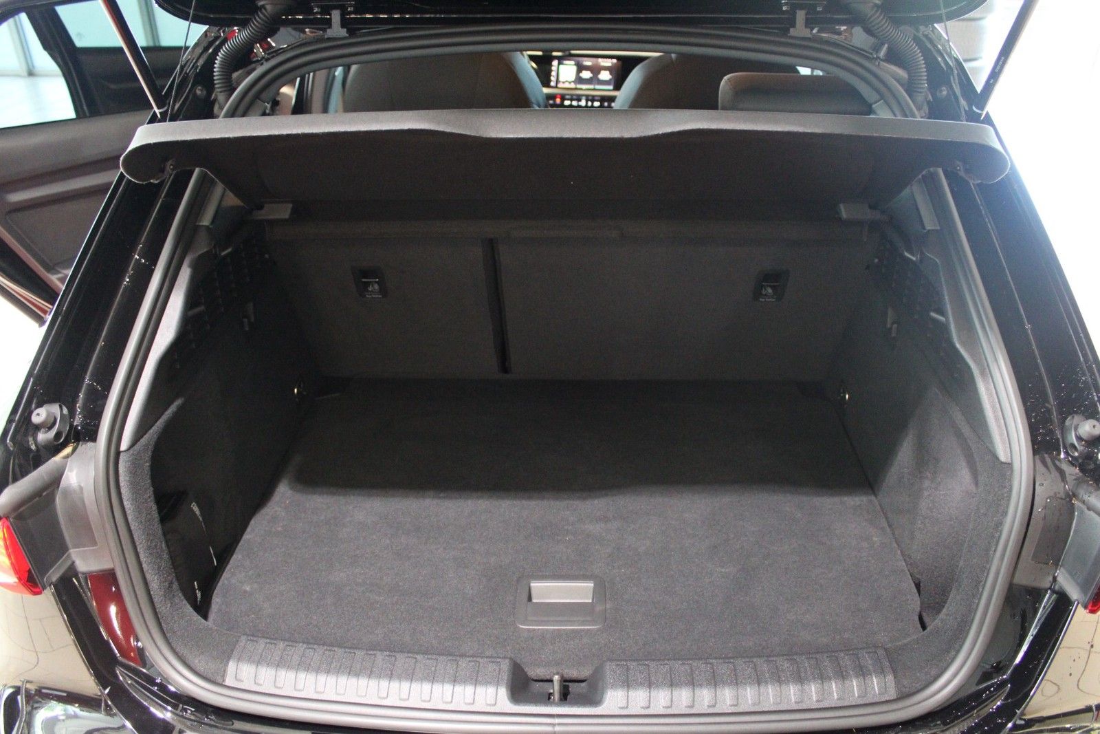 Audi A3 Sportback 35 TFSI - Samsaru's Car Outlet