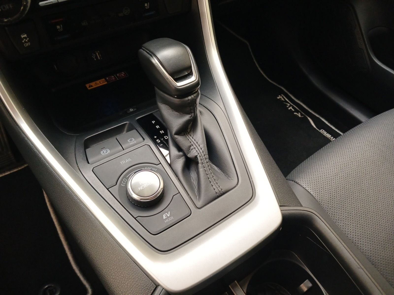Toyota RAV 4 2.5 VVT-i Hybrid 4x4 Lounge*ACC*360*JBL