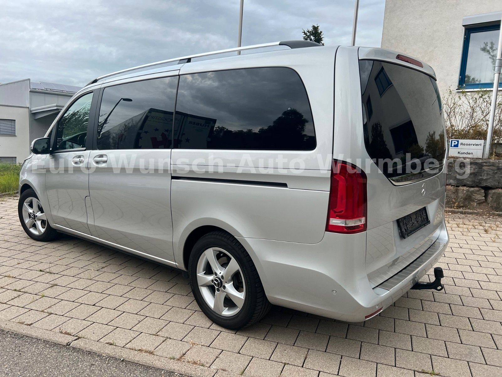 Mercedes-Benz V 250 d Edition - Samsaru's Car Outlet