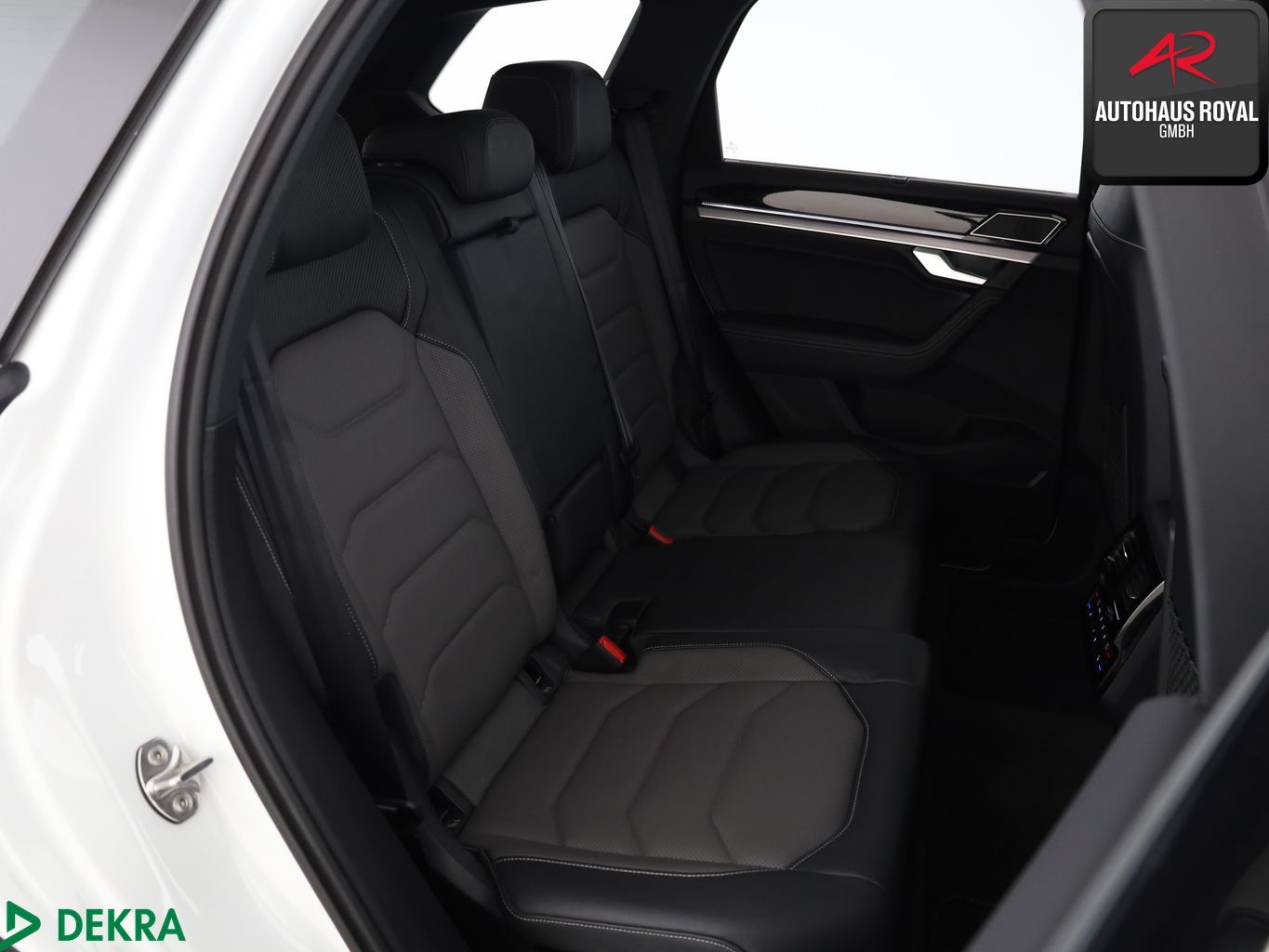 Volkswagen Touareg 3.0 TDI 4M R LINE STANDHZ,DYNAUDIO,360°