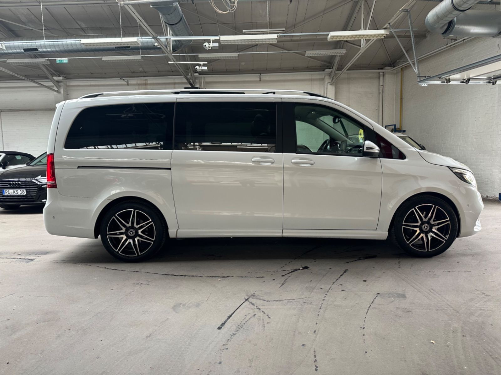 Mercedes-Benz V250d LANG AMG - Samsaru's Car Outlet