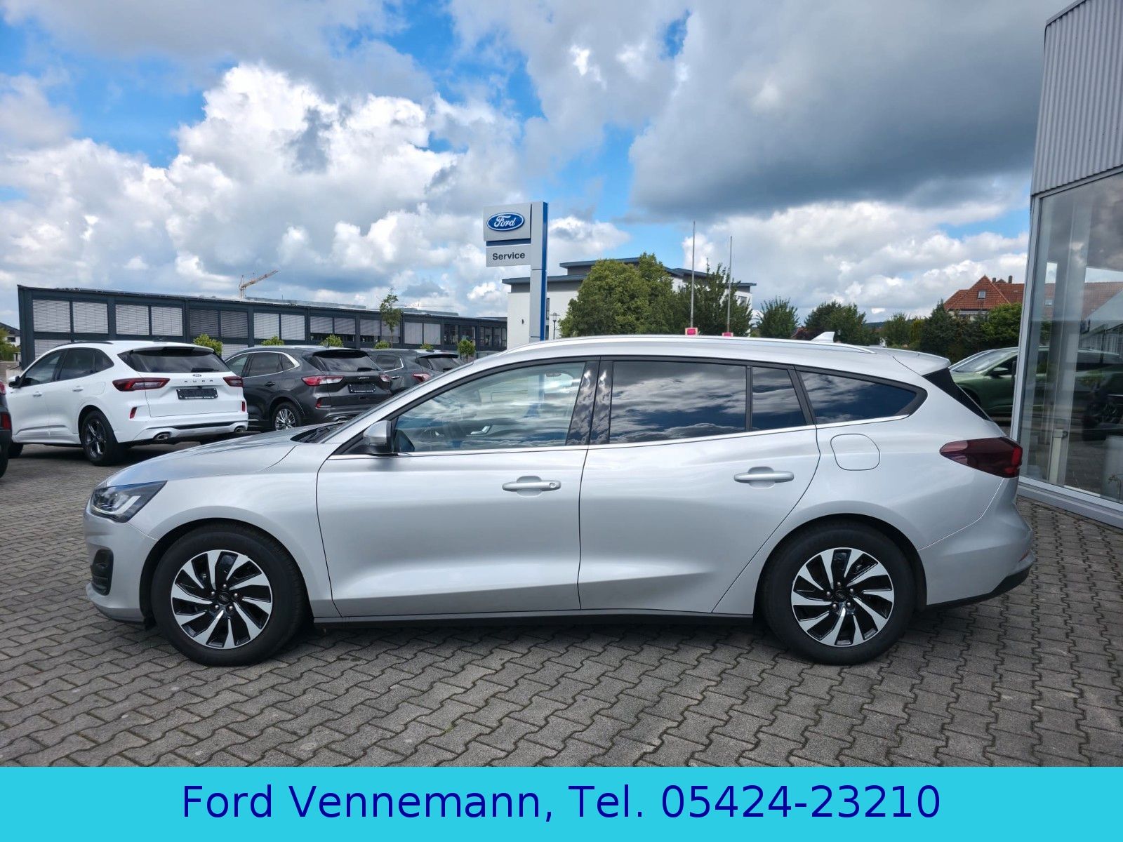 Ford Focus 1.0 EB Turnier Titanium X*iACC*TWA*4J.FGS*