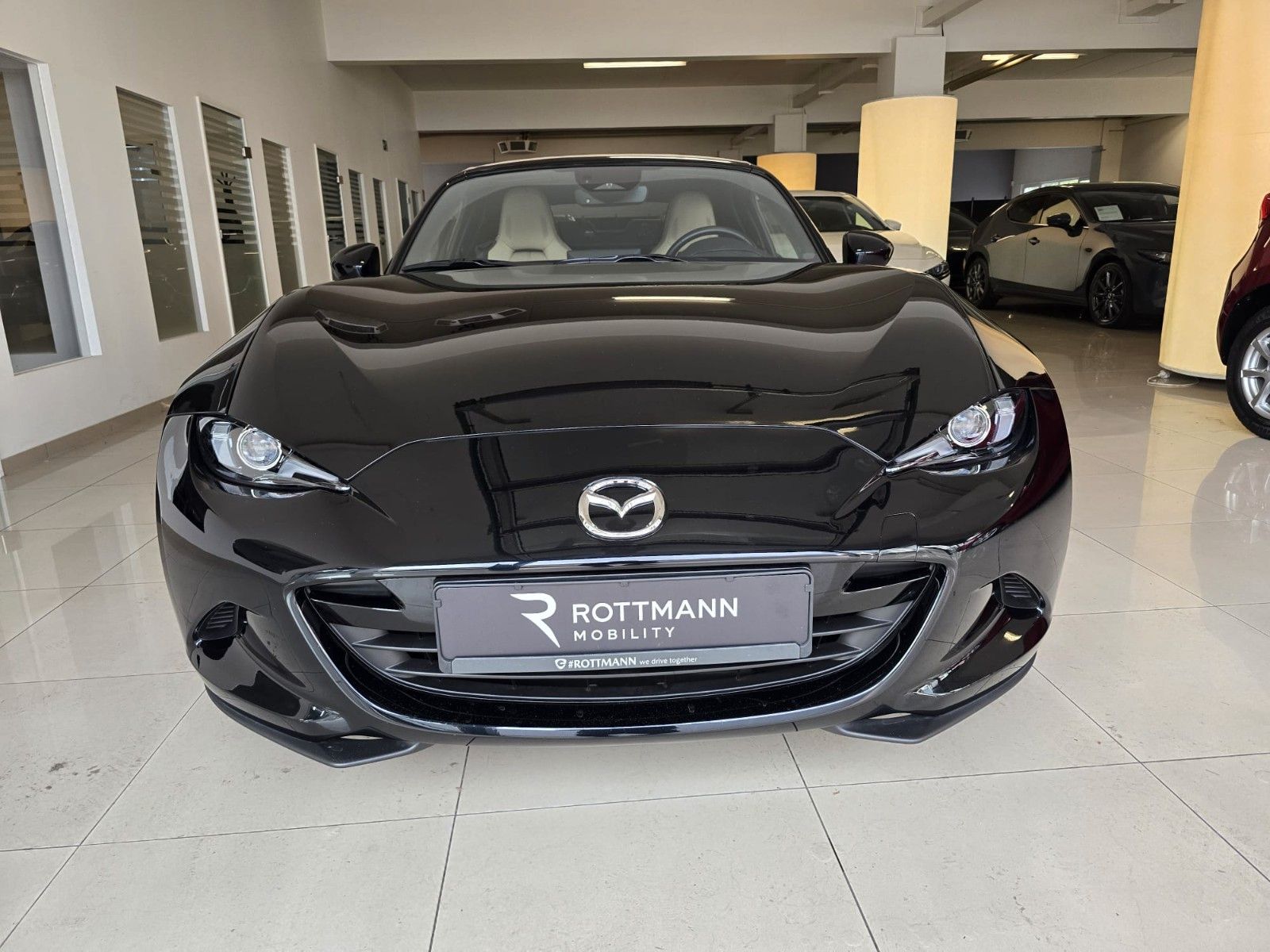 Mazda MX-5 Kazari *184 PS*RFK*NAV*BOSE*LED*