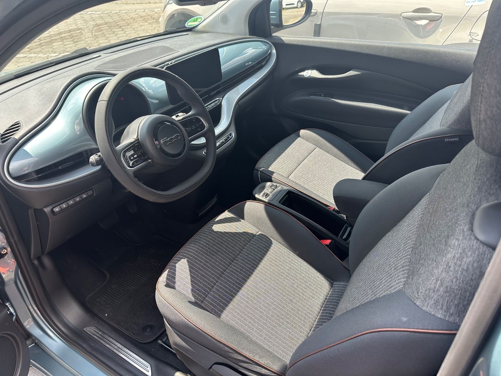Fiat 500e 3+1 Icon Komfort - Samsaru's Car Outlet