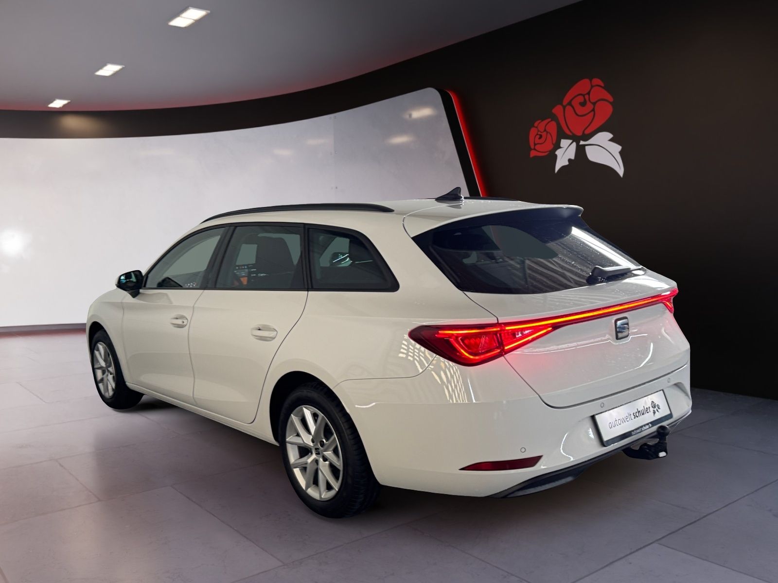 Seat Leon ST 2.0 TDI DSG Style AHK LED Navi