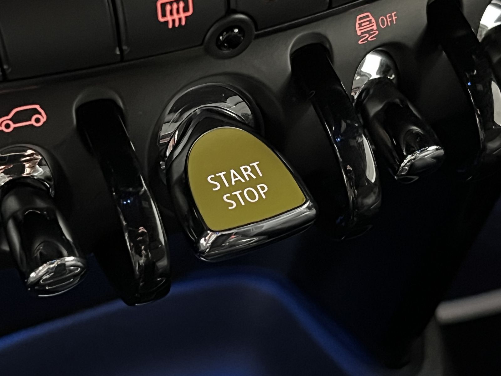 MINI Cooper SE Trim - Samsaru's Car Outlet