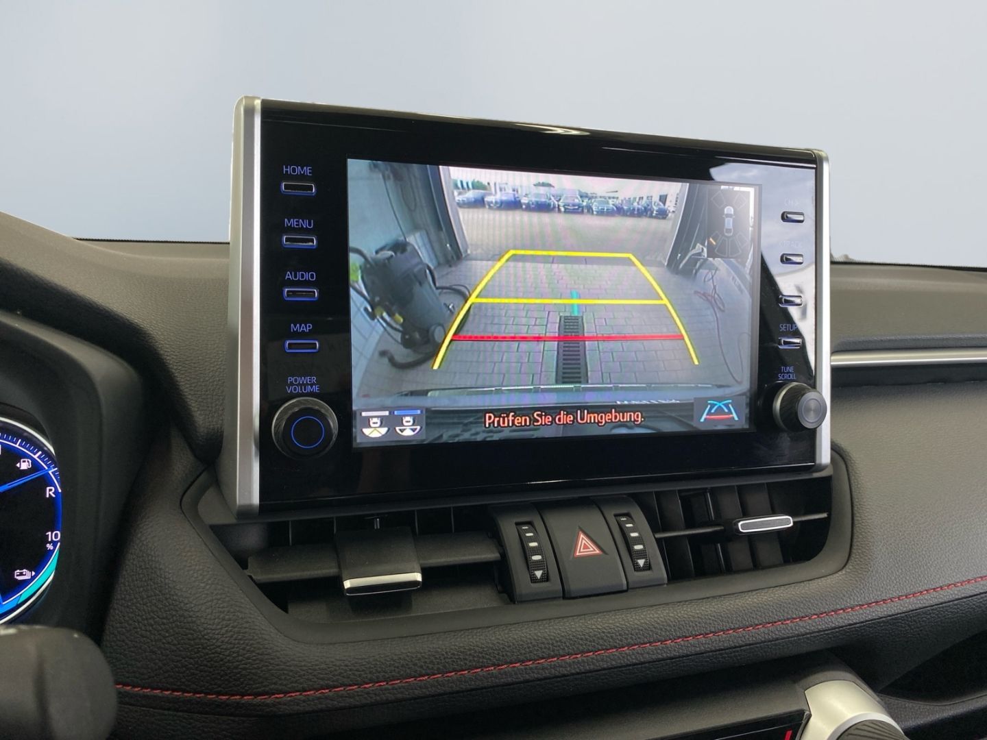 Toyota RAV 4 Plug-in-Hybrid - Samsaru's Car Outlet