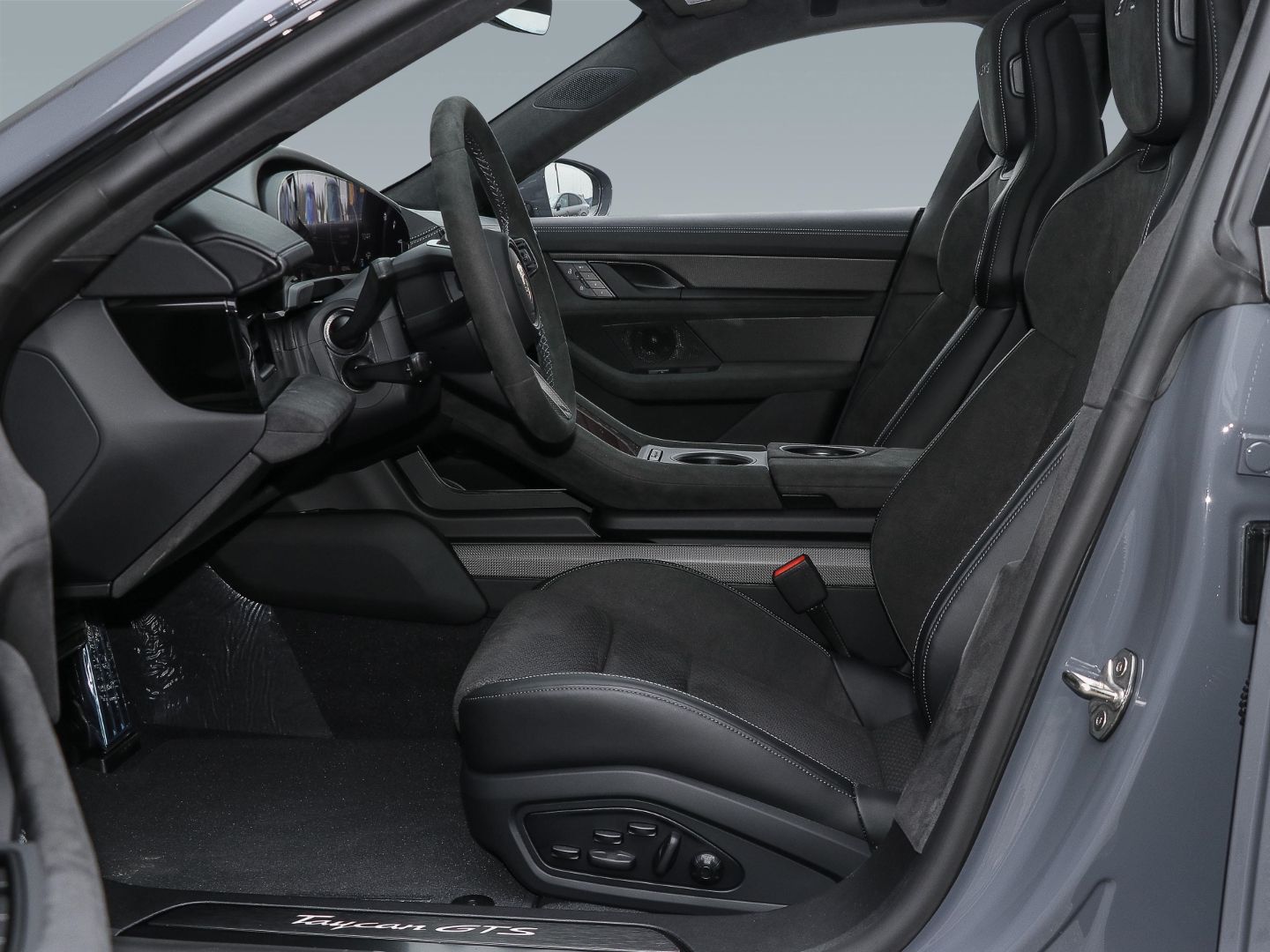 Porsche Taycan GTS Sport Turismo Burmester Panoramadach