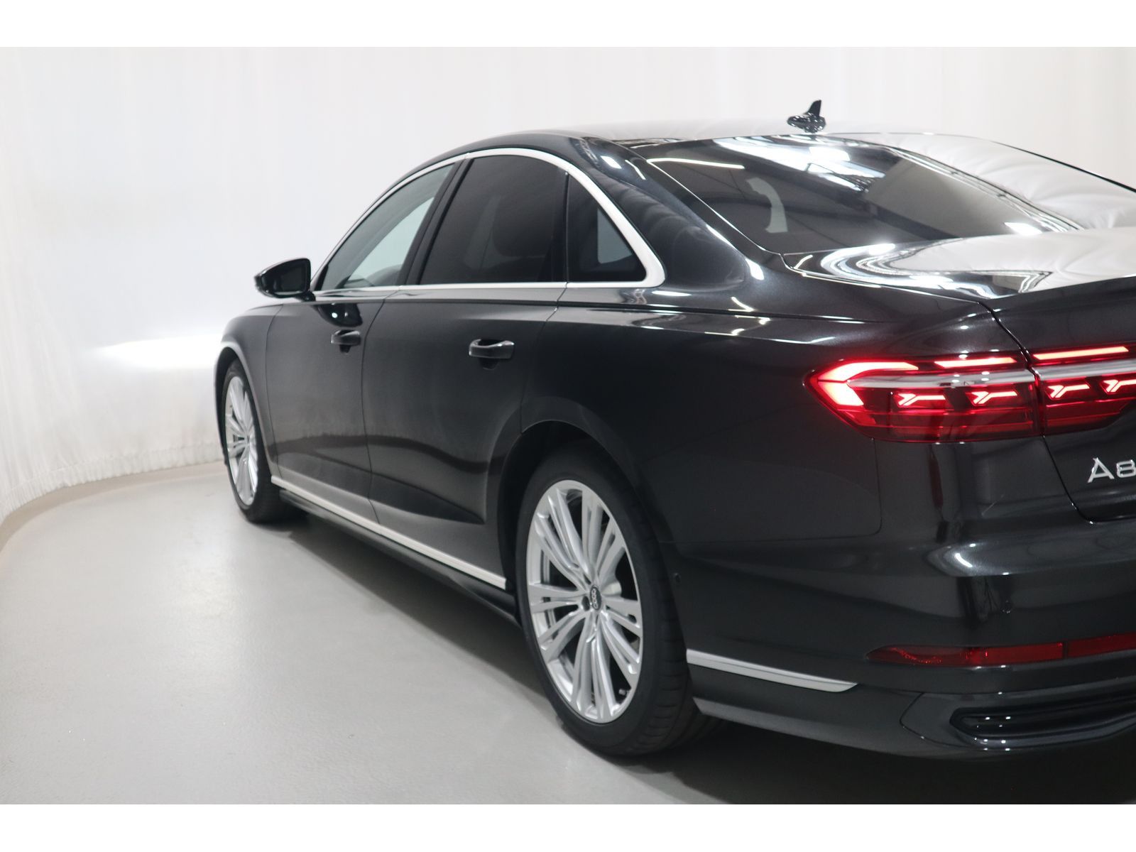 Audi A8 50 TDI quattro - Samsaru's Car Outlet