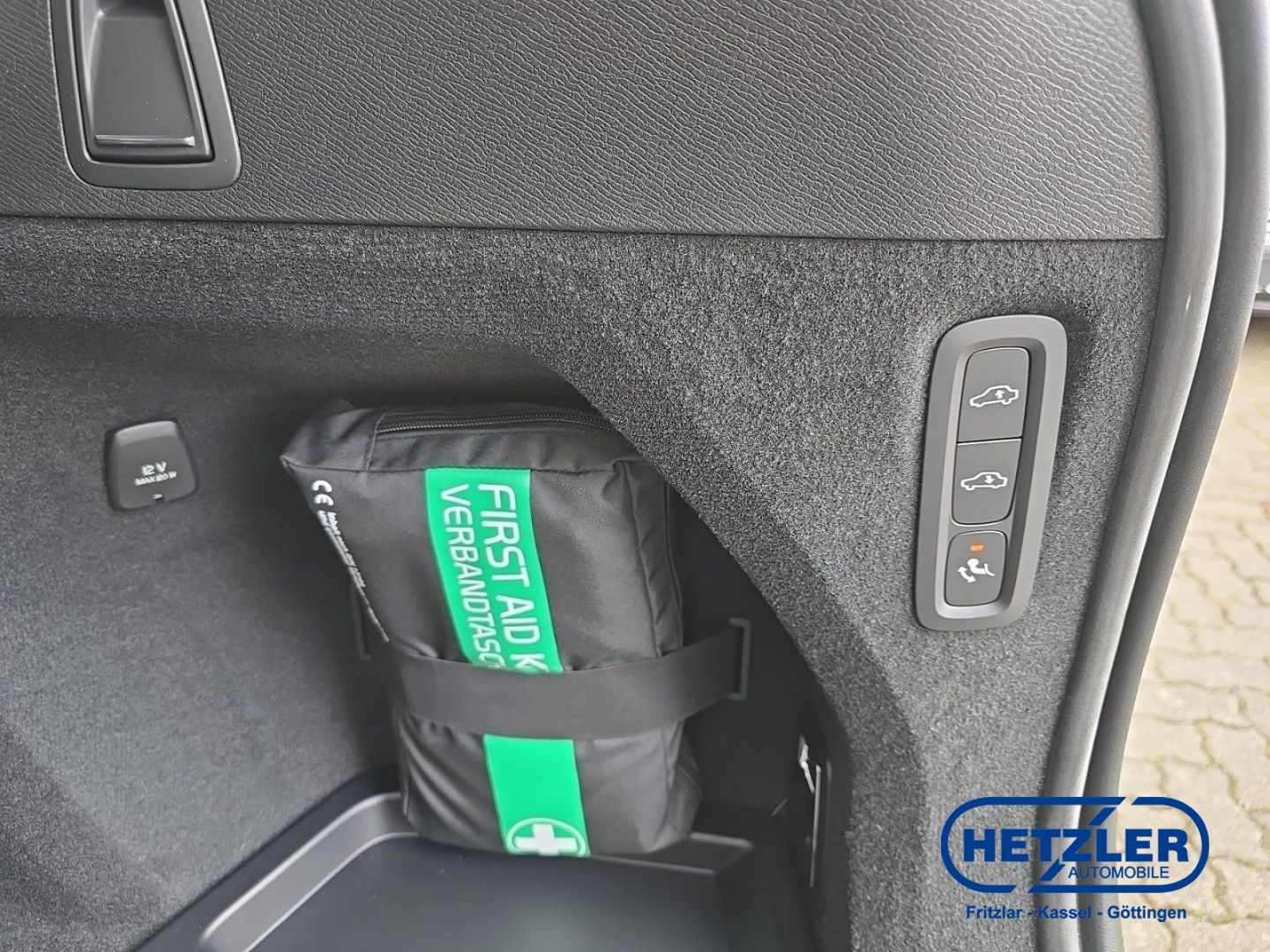 Volvo XC90 Ultra Dark Recharge Plug-In Hybrid AWD T8 T