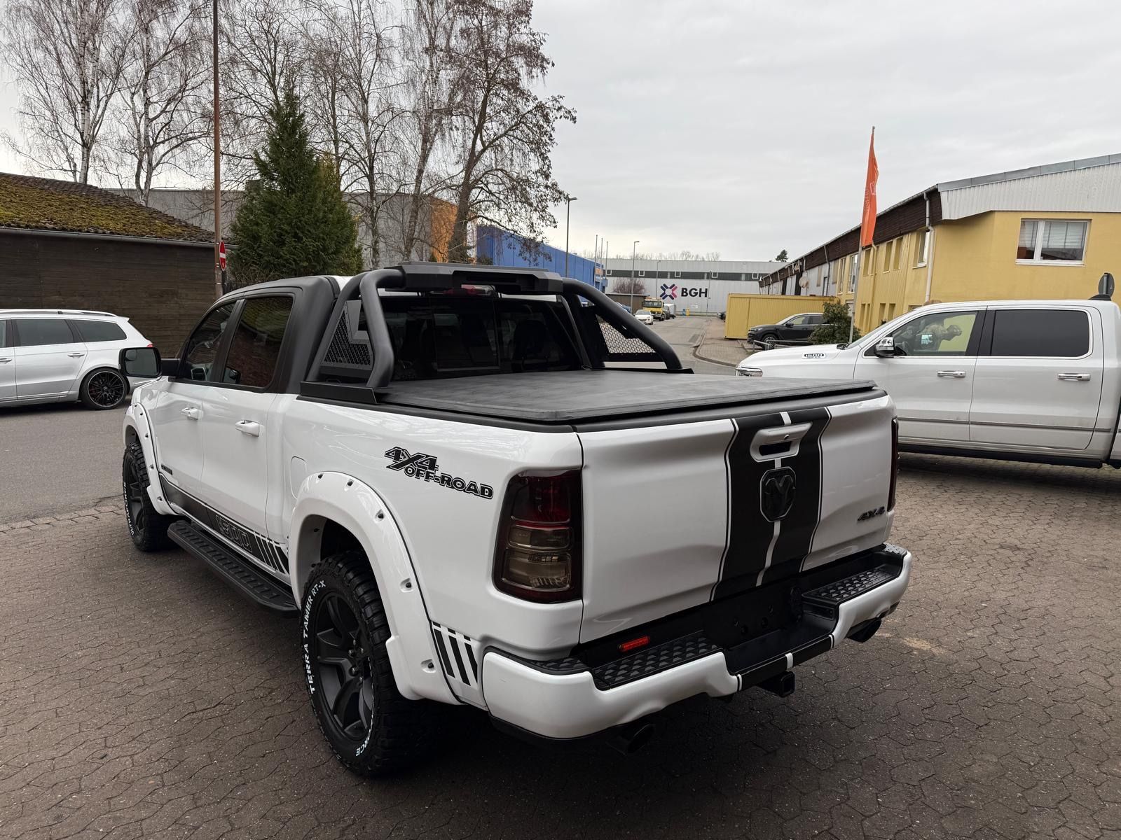 Dodge SPORT*LIFT*ROLLBAR*OFFROAD*4X4*NAVI*AHK*GARANTIE