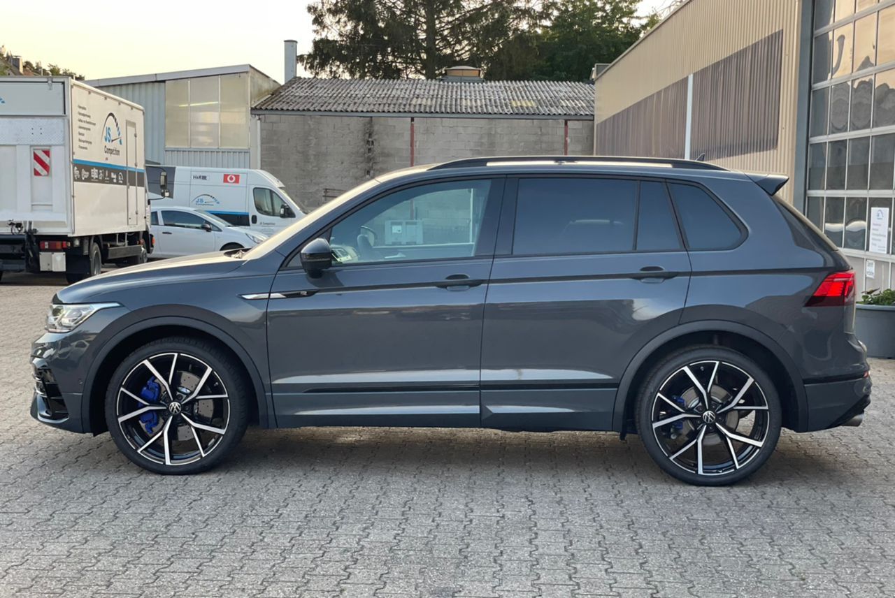 Volkswagen Tiguan R 4Motion - Samsaru's Car Outlet