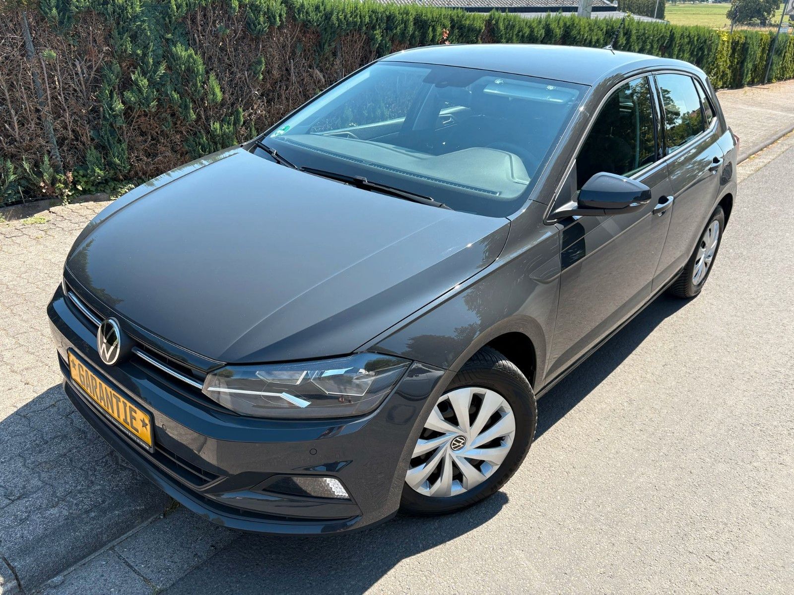 Volkswagen Polo 1.0 TSI - Samsaru's Car Outlet