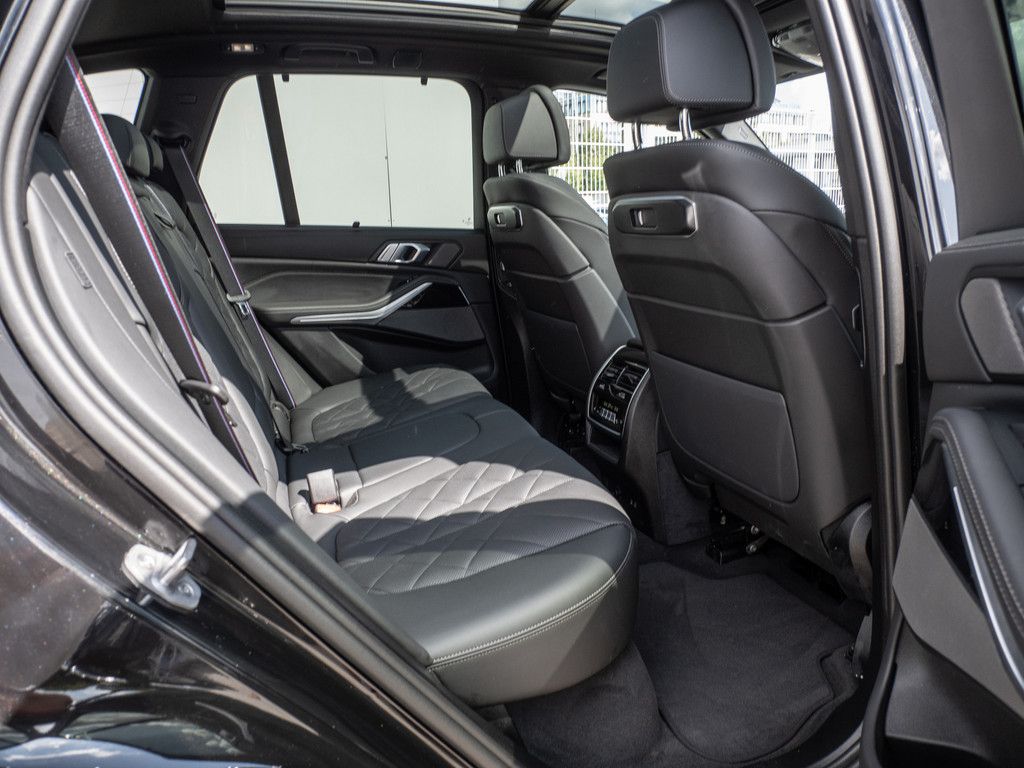 BMW X5 xDrive 30d M-Sport Pro INDIVIDUAL+LUTFEDERUNG