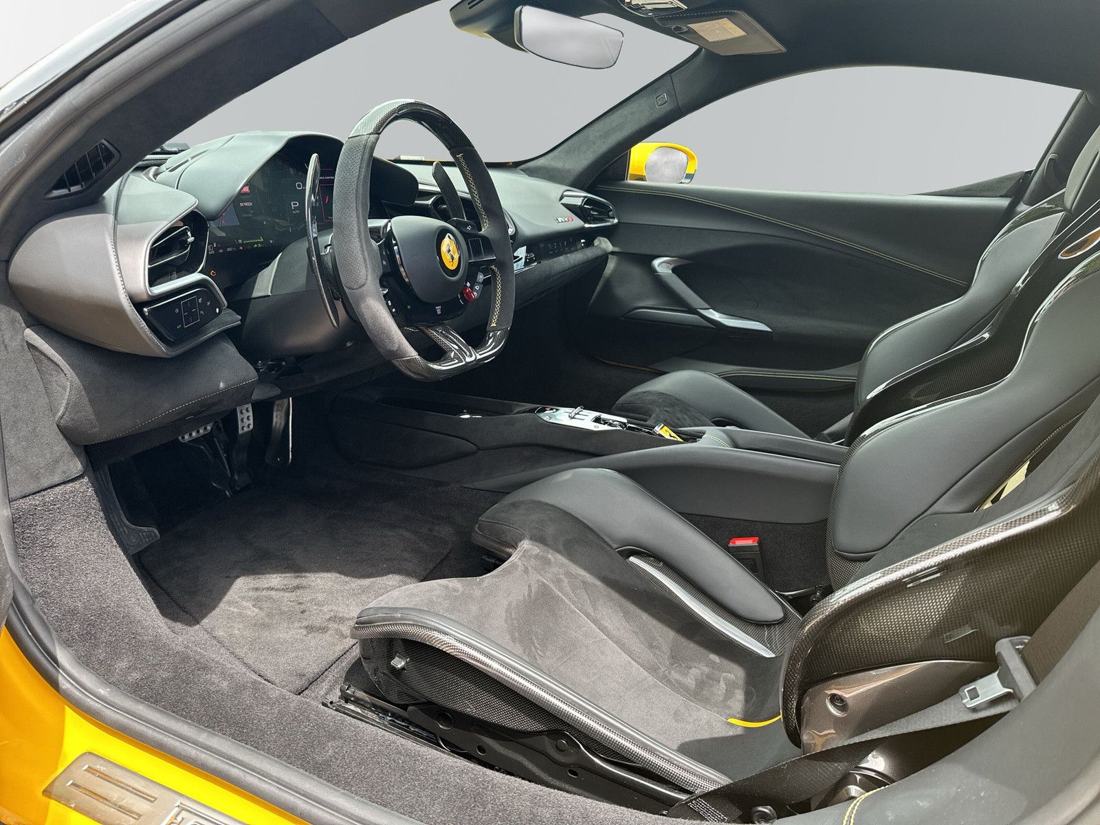 Ferrari 296 GTB DCT *CAM*ACC*CARBON SEATS