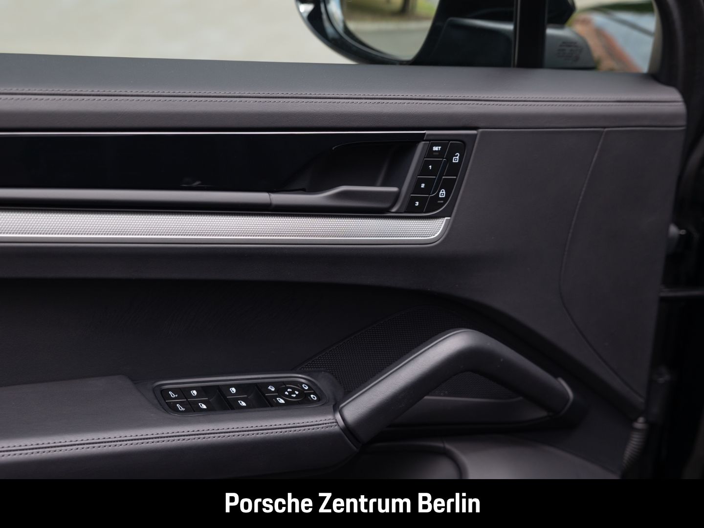 Porsche Cayenne S BOSE Panorama Luftfederung LED-Matrix