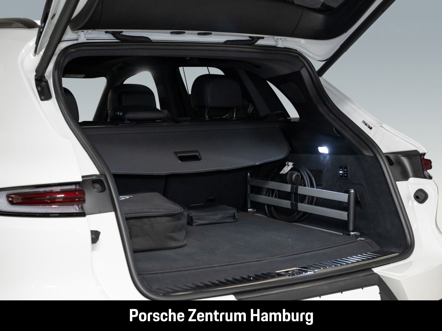 Porsche Cayenne E-Hybrid Pano PASM BOSE ACC 21-Zoll 360°