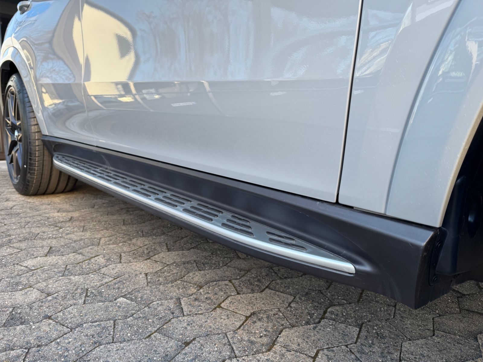 Mercedes-Benz COUPÉ|ROT|MY26|CARBON|BURMESTER|HEAD-UP|MASSAGE|