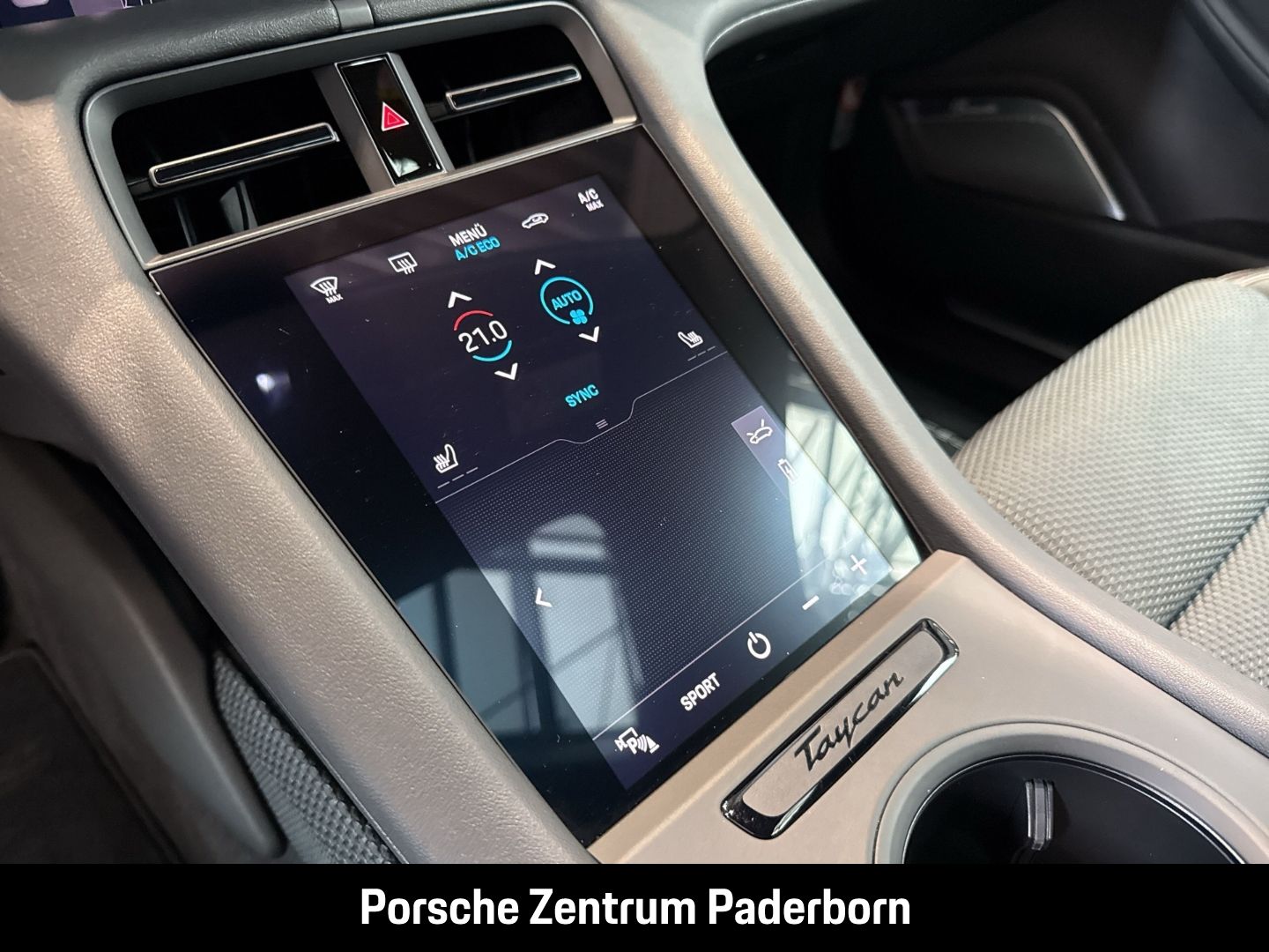 Porsche Taycan 4S Cross Turismo InnoDrive Surround-View