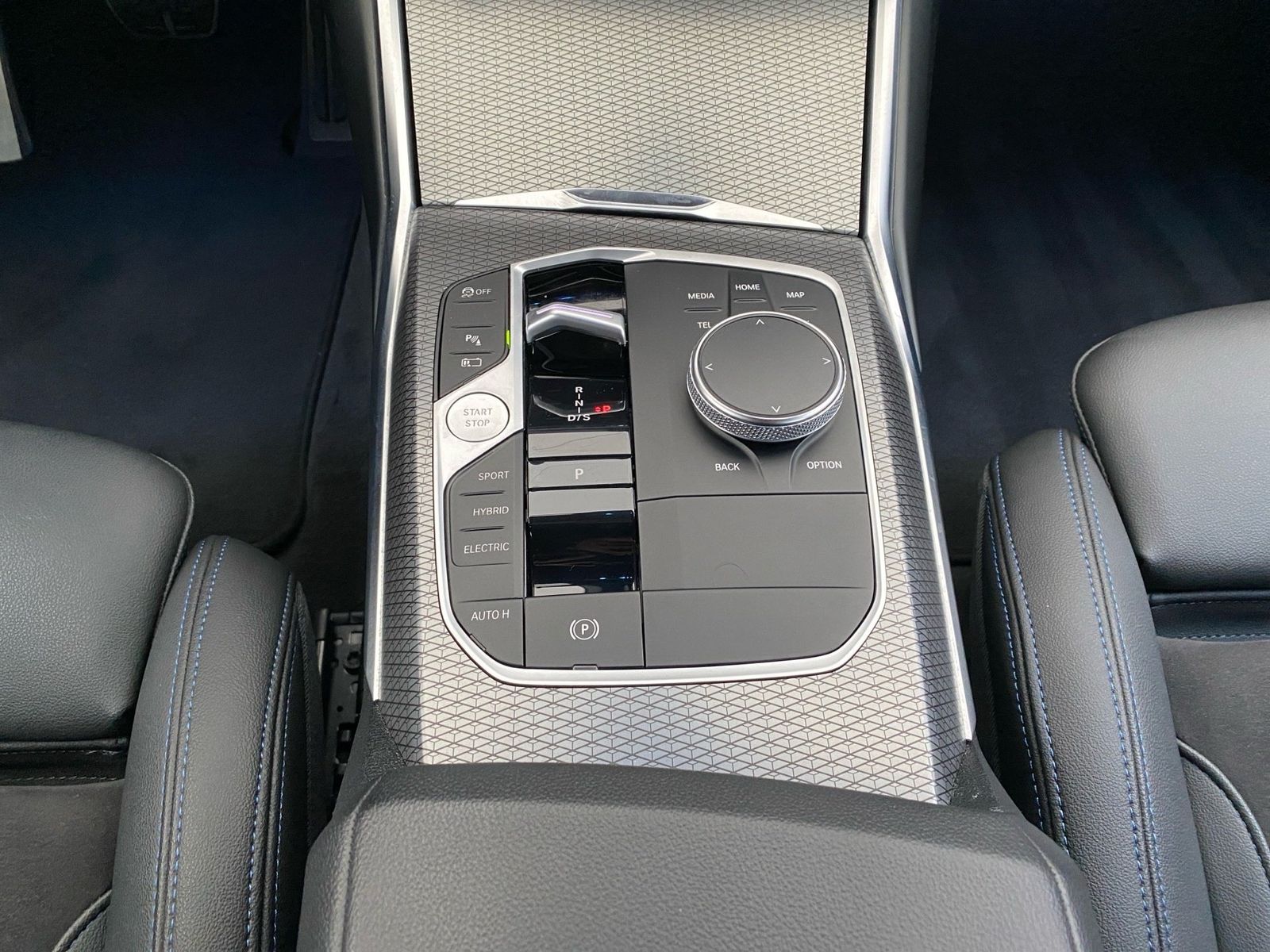 BMW 330e xDrive Touring M Sport LC Prof. ACC H/K AHK