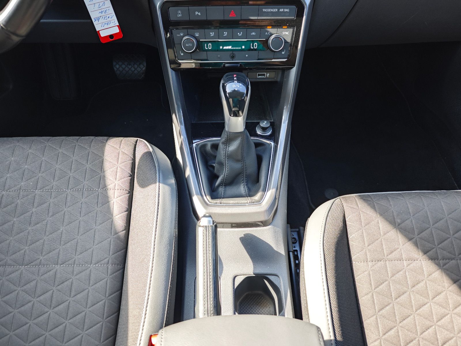 Volkswagen T-Cross Highline - Samsaru's Car Outlet