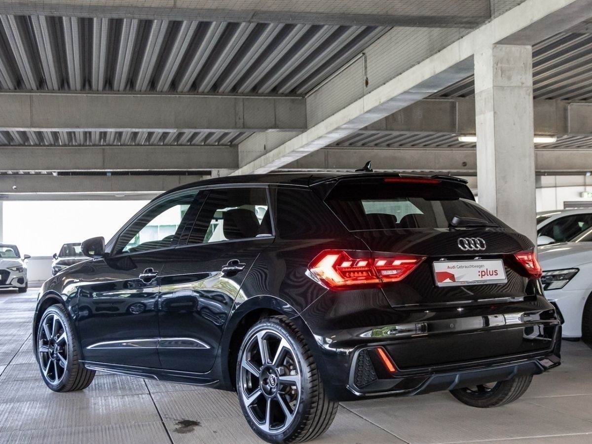 Audi A1 Sportback 30 TFSI S line - Samsaru's Car Outlet