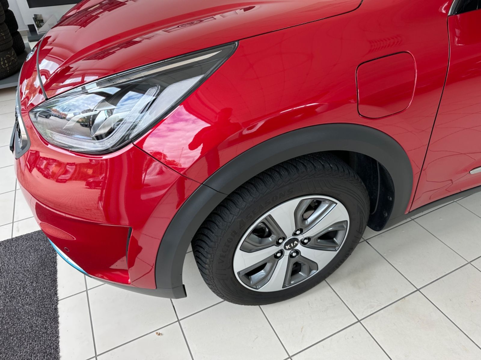 Kia Niro 1.6 GDI Spirit Plug-in Hybrid - Samsaru's Car Outlet