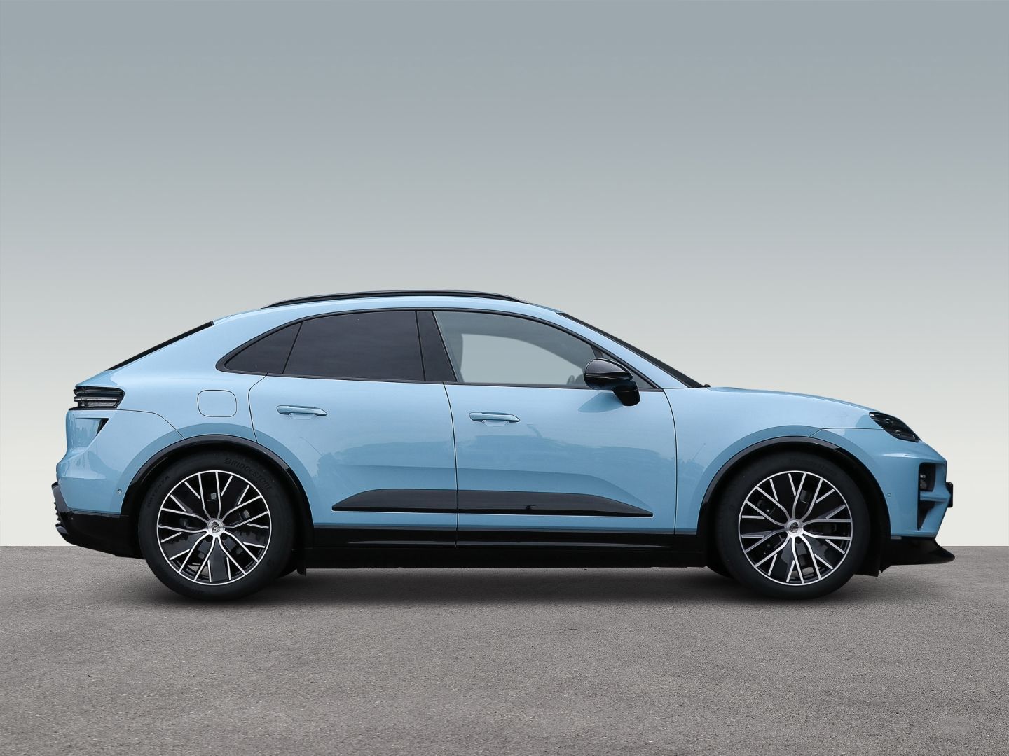 Porsche Macan Turbo InnoDrive HA-Lenkung Surround View