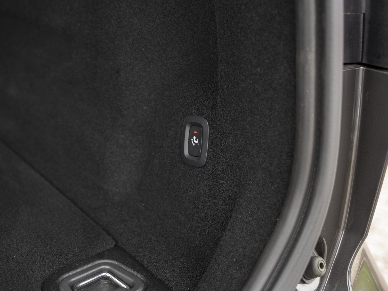 Volvo XC 60 B4 AWD Plus Dark