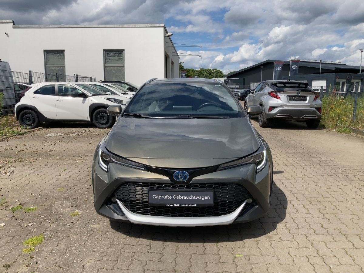 Toyota Corolla Touring Sports Hybrid - Samsaru's Car Outlet