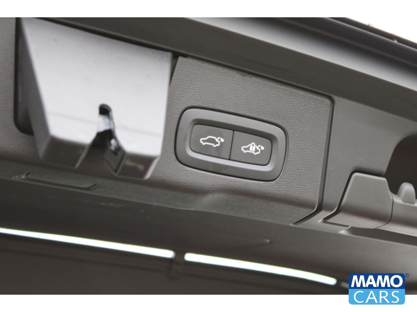 Volvo XC60 T6 AWD Recharge Core AHK/PANO/4xSHZ