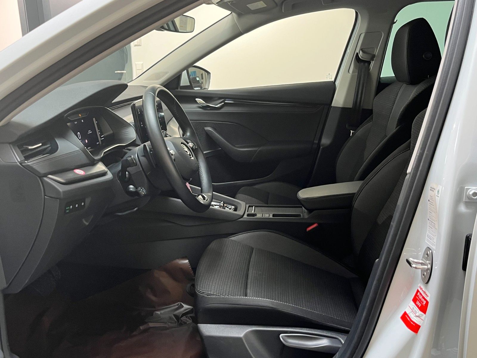 Skoda Octavia Combi 2.0 TDI DSG Ambition - Samsaru's Car Outlet