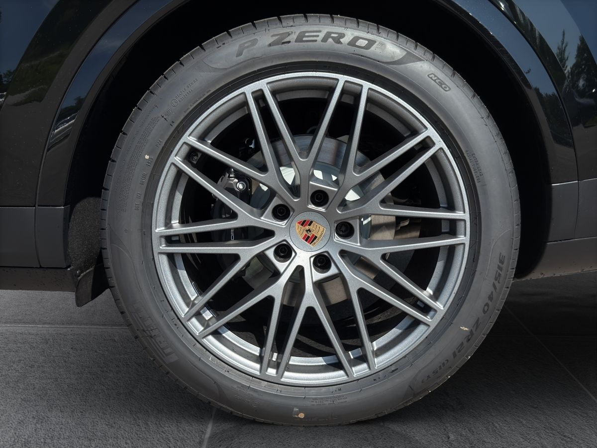 Porsche Cayenne E-Hybrid Coupe | Luftfederung | el. AHK