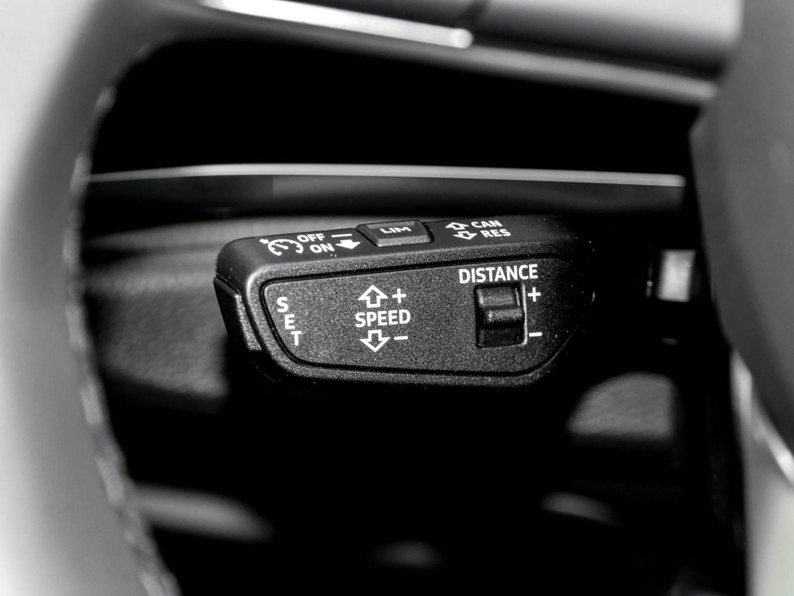 Audi Q3 Sportback 40 quattro S LINE Blackpak - Samsaru's Car Outlet