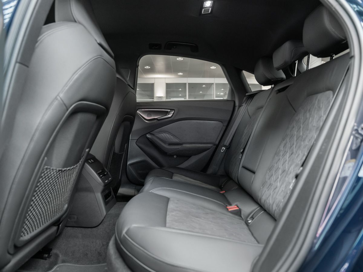 Audi A5 Limousine S-Line Black TFSI quattro TECH PLUS