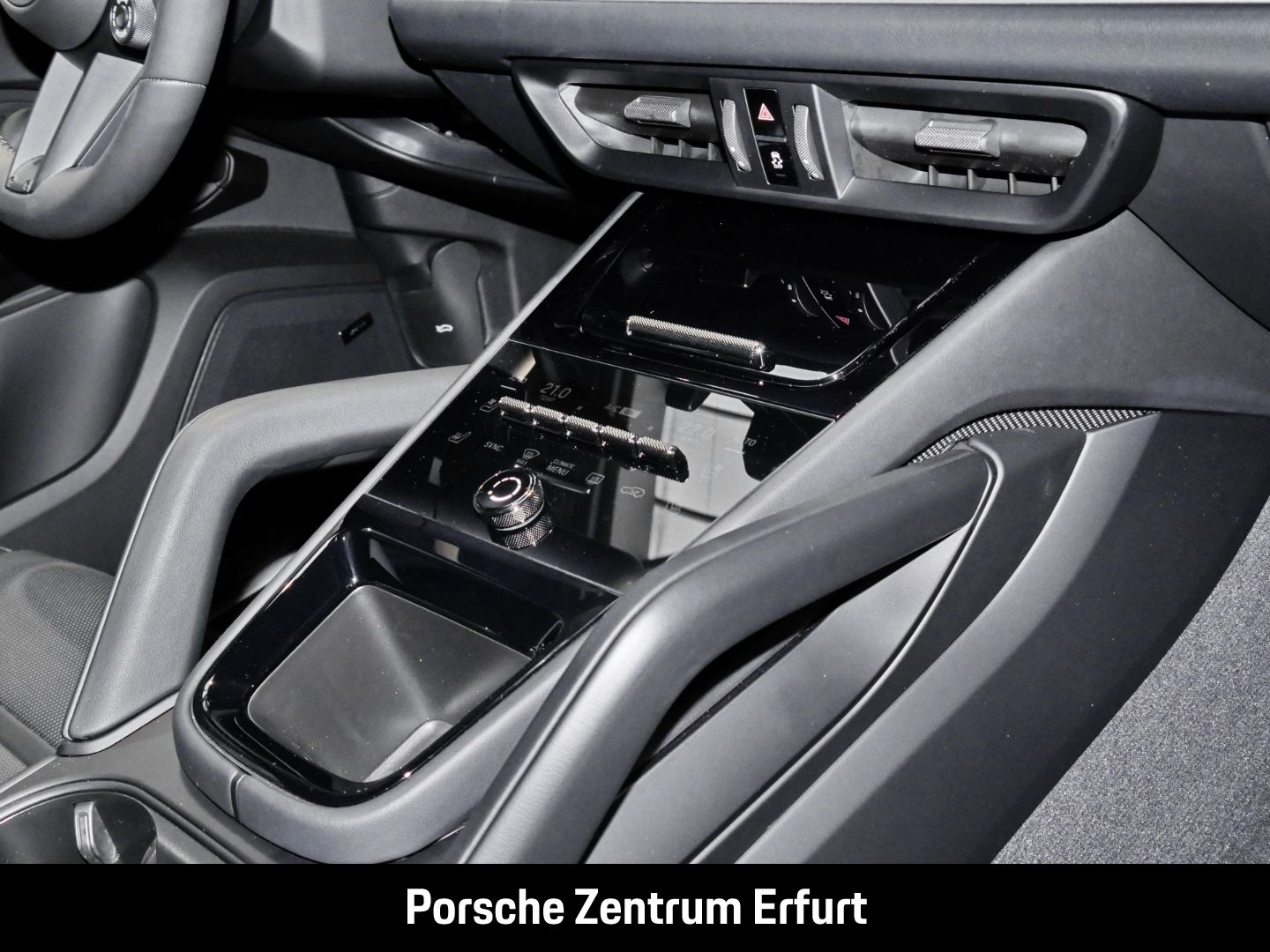 Porsche Cayenne E-Hybrid Coupe Matrix/SportDesign/22''/A